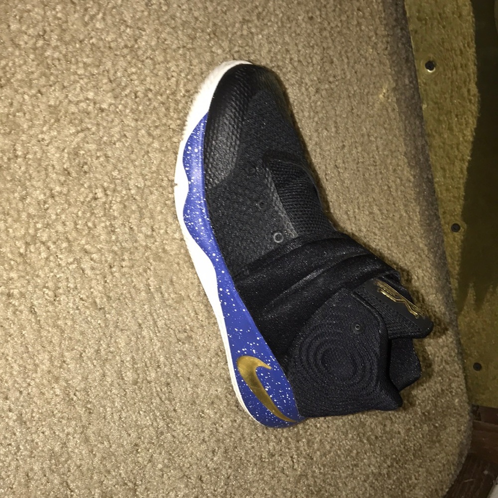 Kyrie 2 Custom